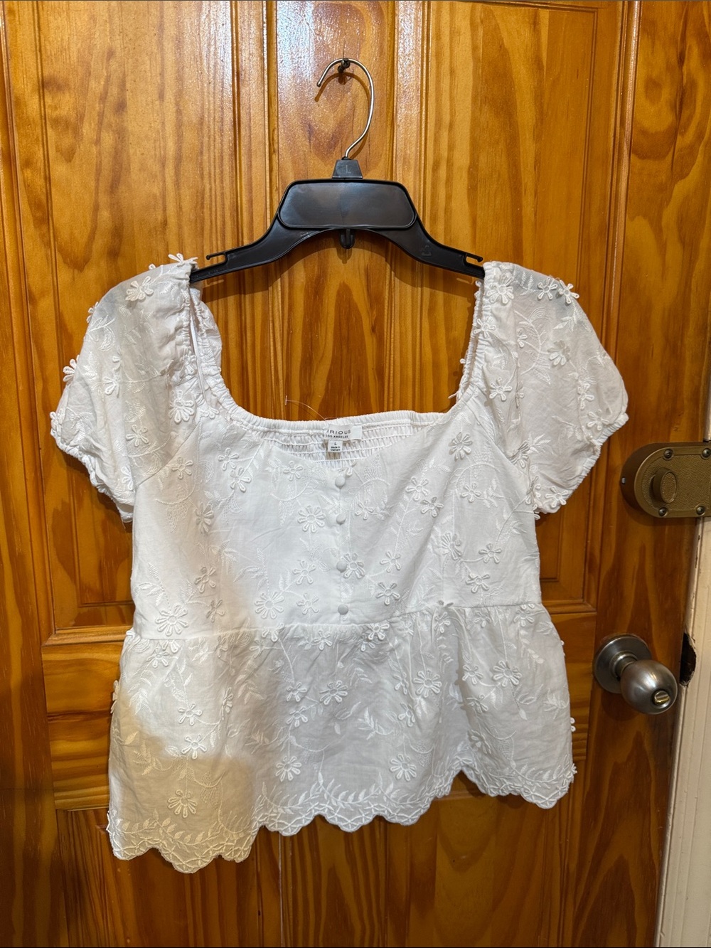 Embroidered White Puff-Sleeve Peplum Blouse - Women - Picture 1 of 1
